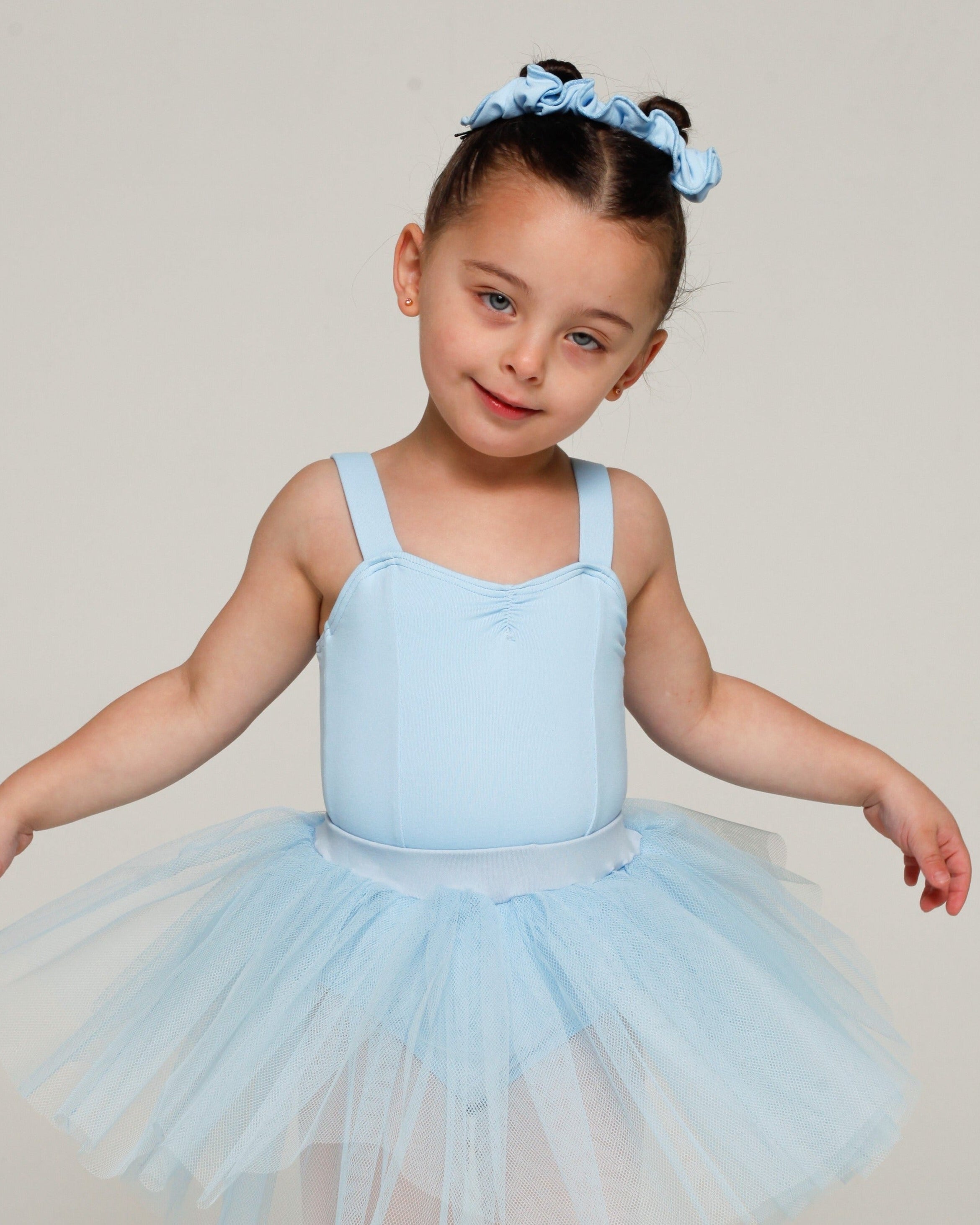Dancewear Clearance Sale Guide: How to Choose the Best Discount Dance Clothing & Shoes for Your Child