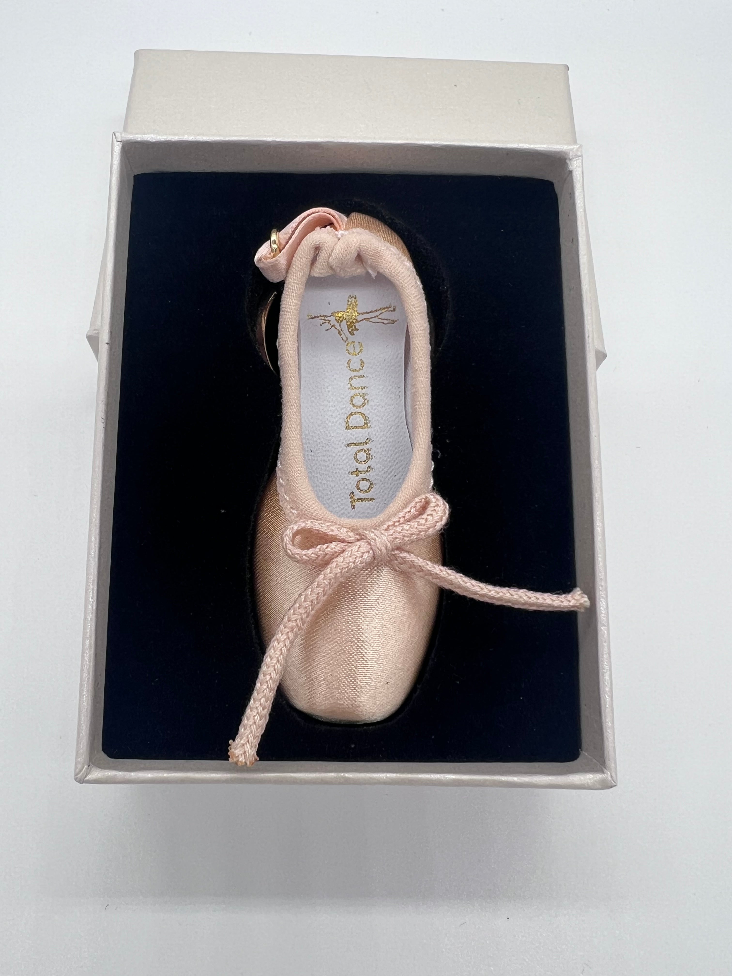 Total Dance Australia Pointe Shoe Mini Keyring - Detail