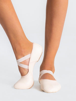 Capezio Hanami - Leather Ballet Shoe - Childs - Ballet shoes - Close-up
