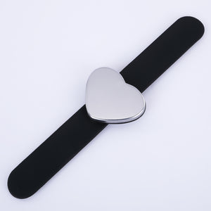 Mad Ally Magnetic Pin Holder - Heart - Close-up