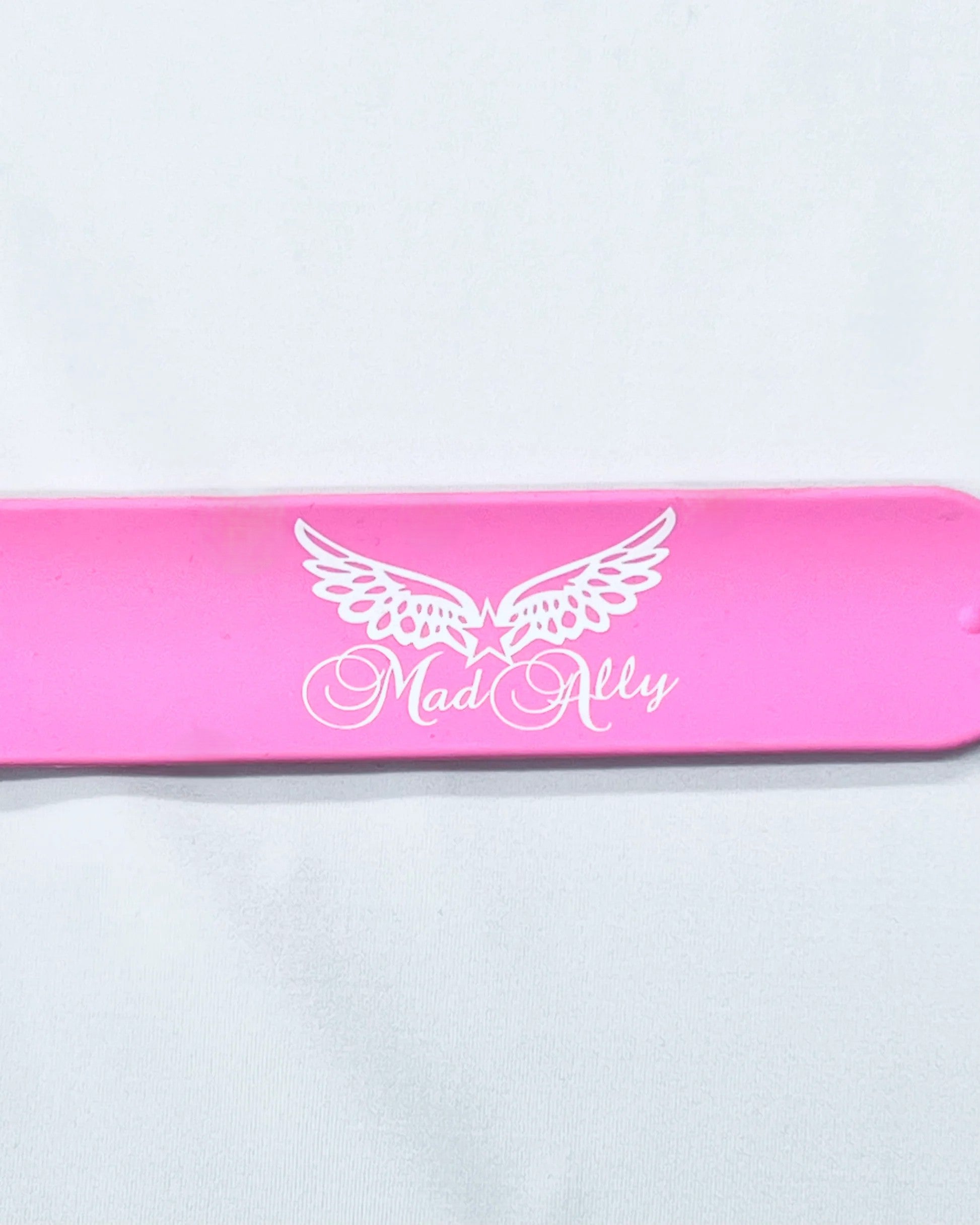 Mad Ally Magnetic Pin Holder - Heart - View 8