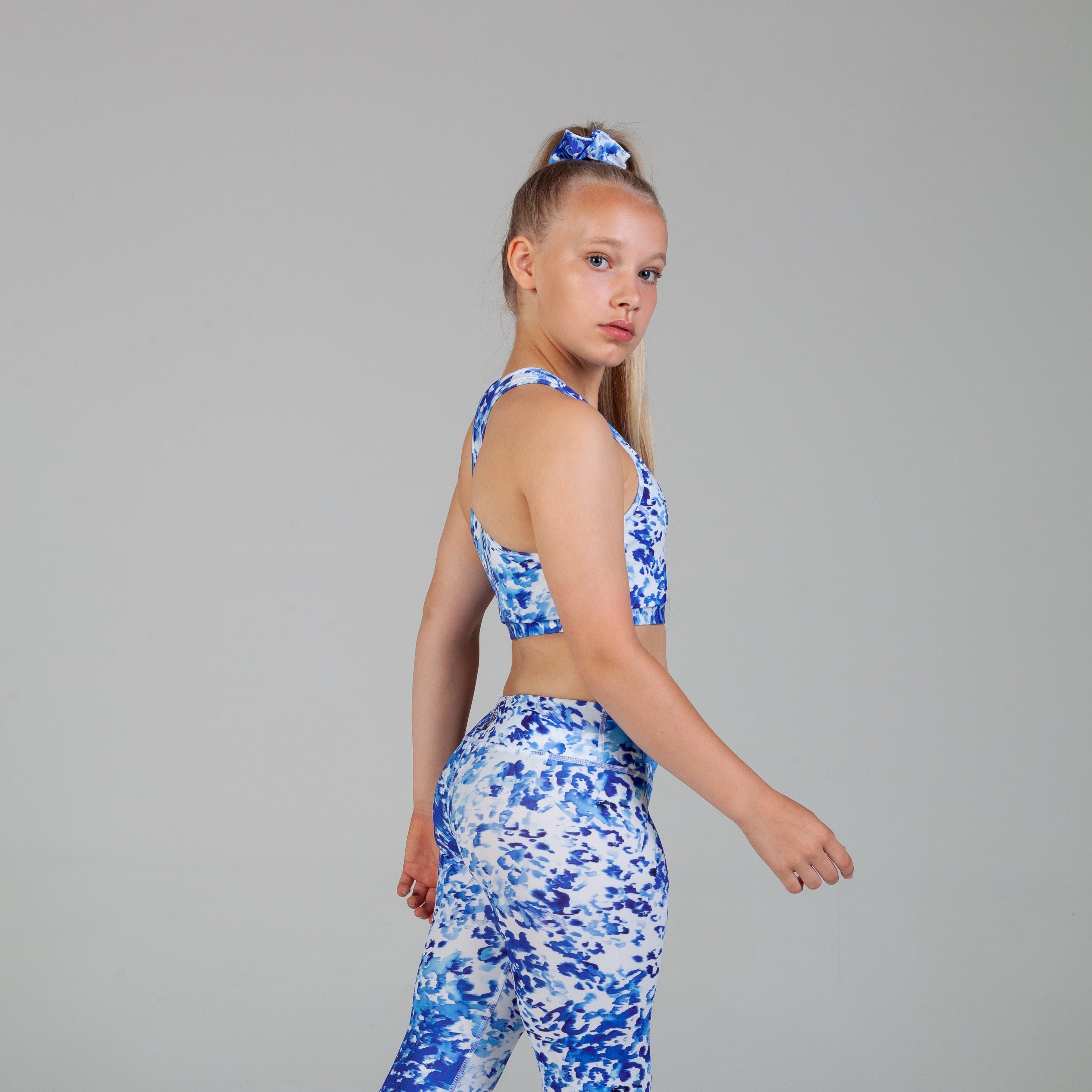 Scout Active Mila Eco Friendly Racer Back Crop Girls - Sky Leopard - Detail